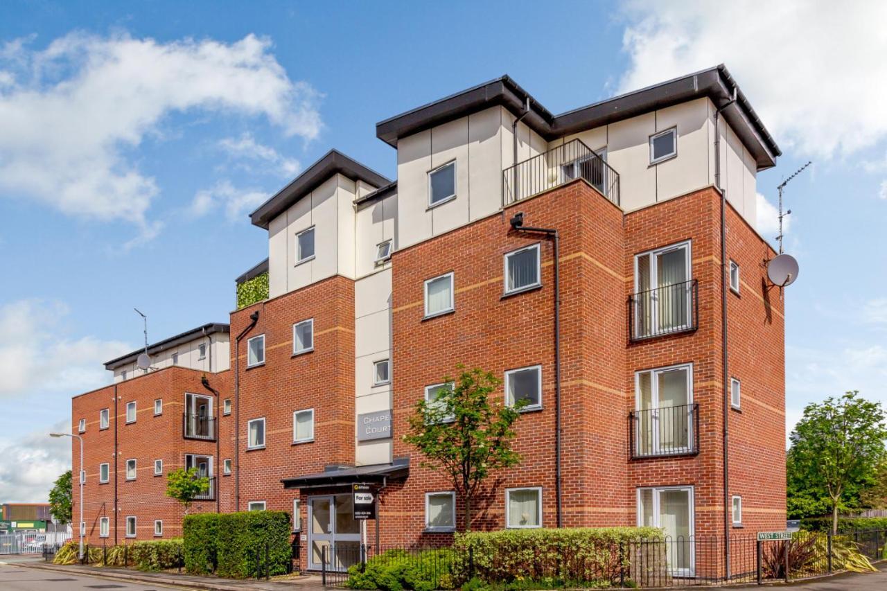 Chapel Court Apartments Cannock Exteriér fotografie
